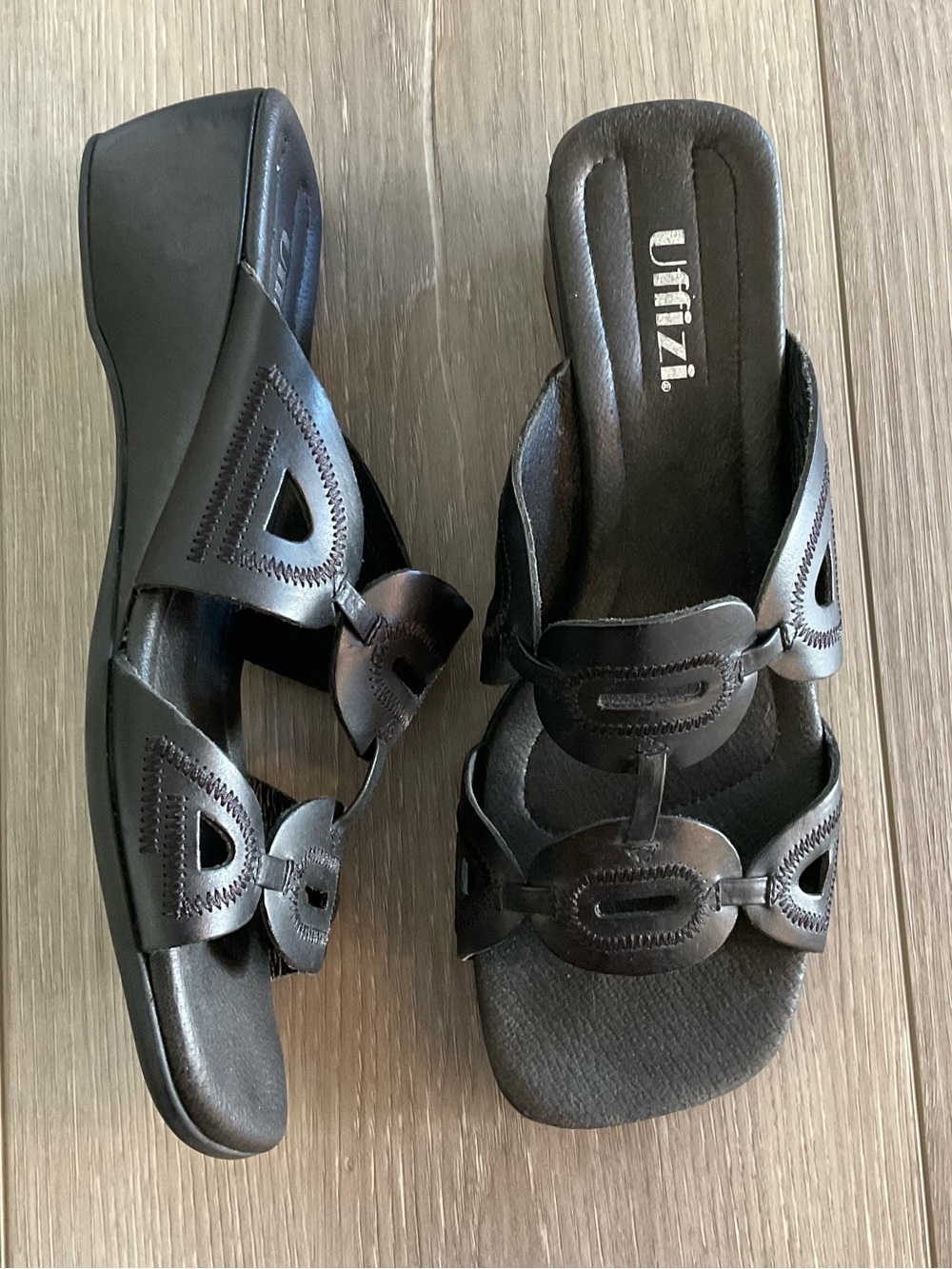 Uffizi Sandal Black Slip On Leather Size 8